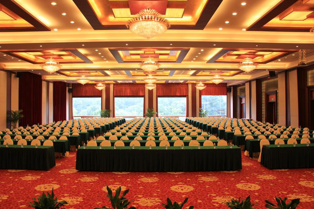 ננג'ינג International Conference Hotel Of Nanjing מראה חיצוני תמונה
